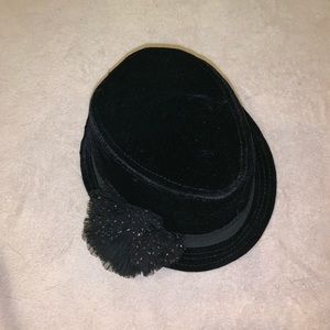 Black Flower Hat